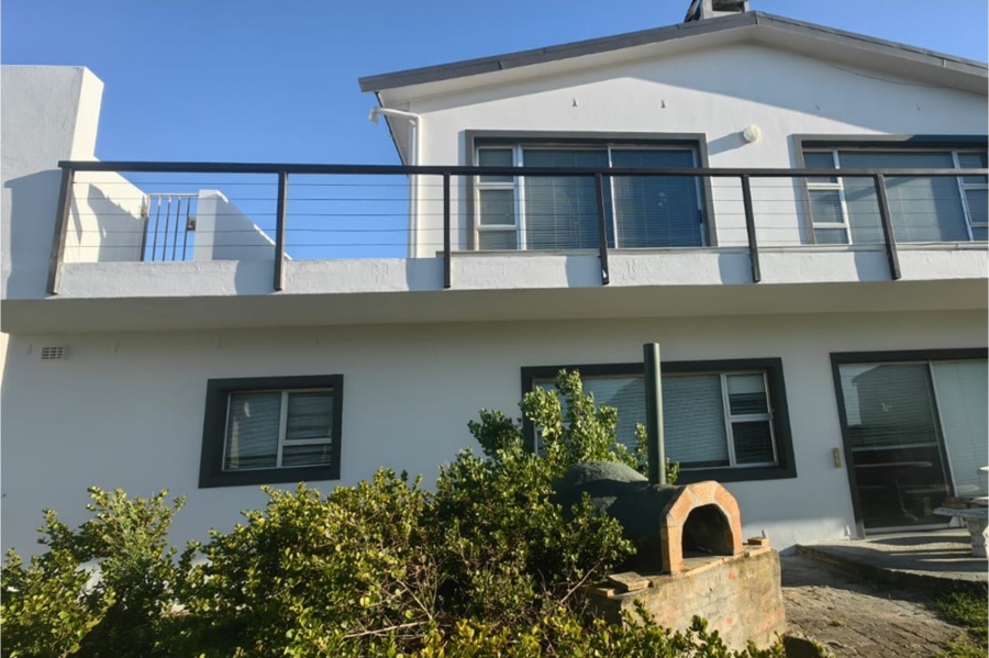 5 Bedroom Property for Sale in Bettys Bay Western Cape